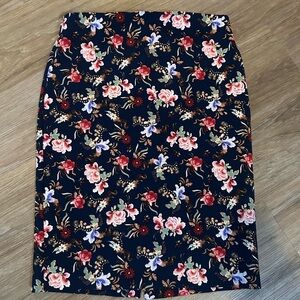 Bundle Philosophy Navy Floral Blouse & Pencil Skirt Set • L
